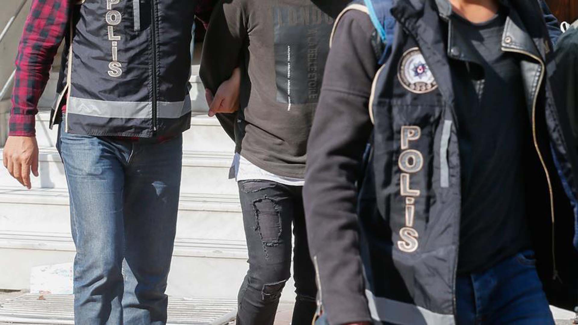 Adana'da terör operasyonu! 8 DEAŞ şüphelisi gözaltına alındı!