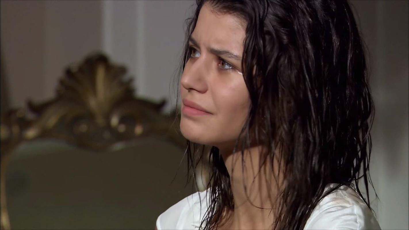Beren Saat ve Kıvanç Tatlıtuğ hakkında ortaya atılan bomba iddia hayranlarını heyecanlandırdı! Behlül ve Bihter'den sonra...