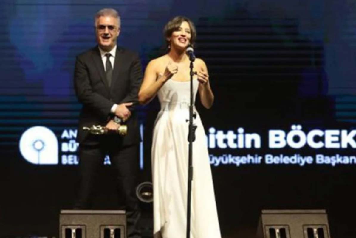 Pınar Altuğ da Tamer Karadağlı - Nihal Yalçın tartışmasına katıldı! Eski partnerine övgüler yağdırdı! Kim olsa arkada direk gibi beklemek istemez