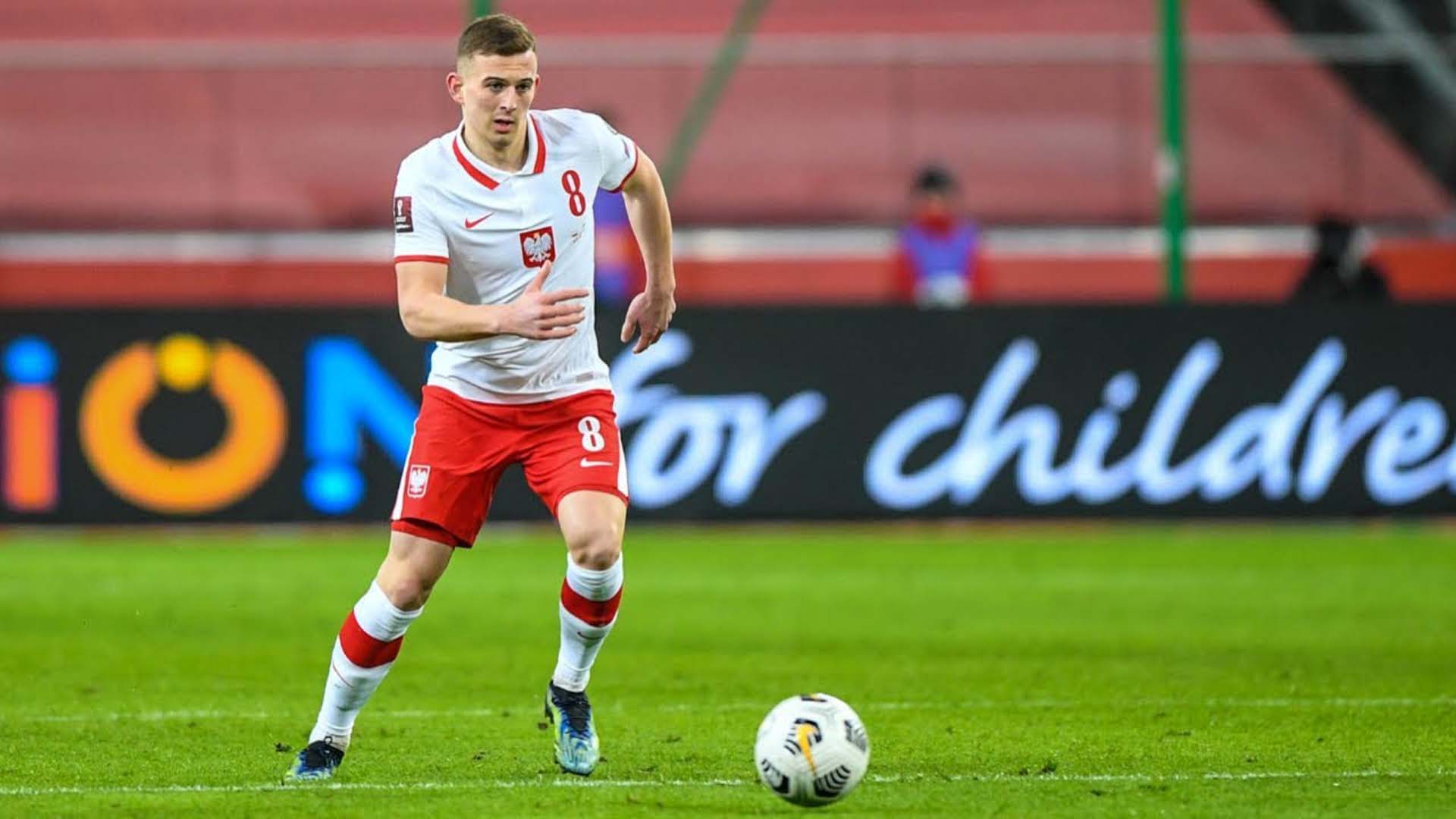 Galatasaray genç yıldıza gözünü dikti! Terim, 17 yaşındaki Kacper Kozlowski'yi istiyor!