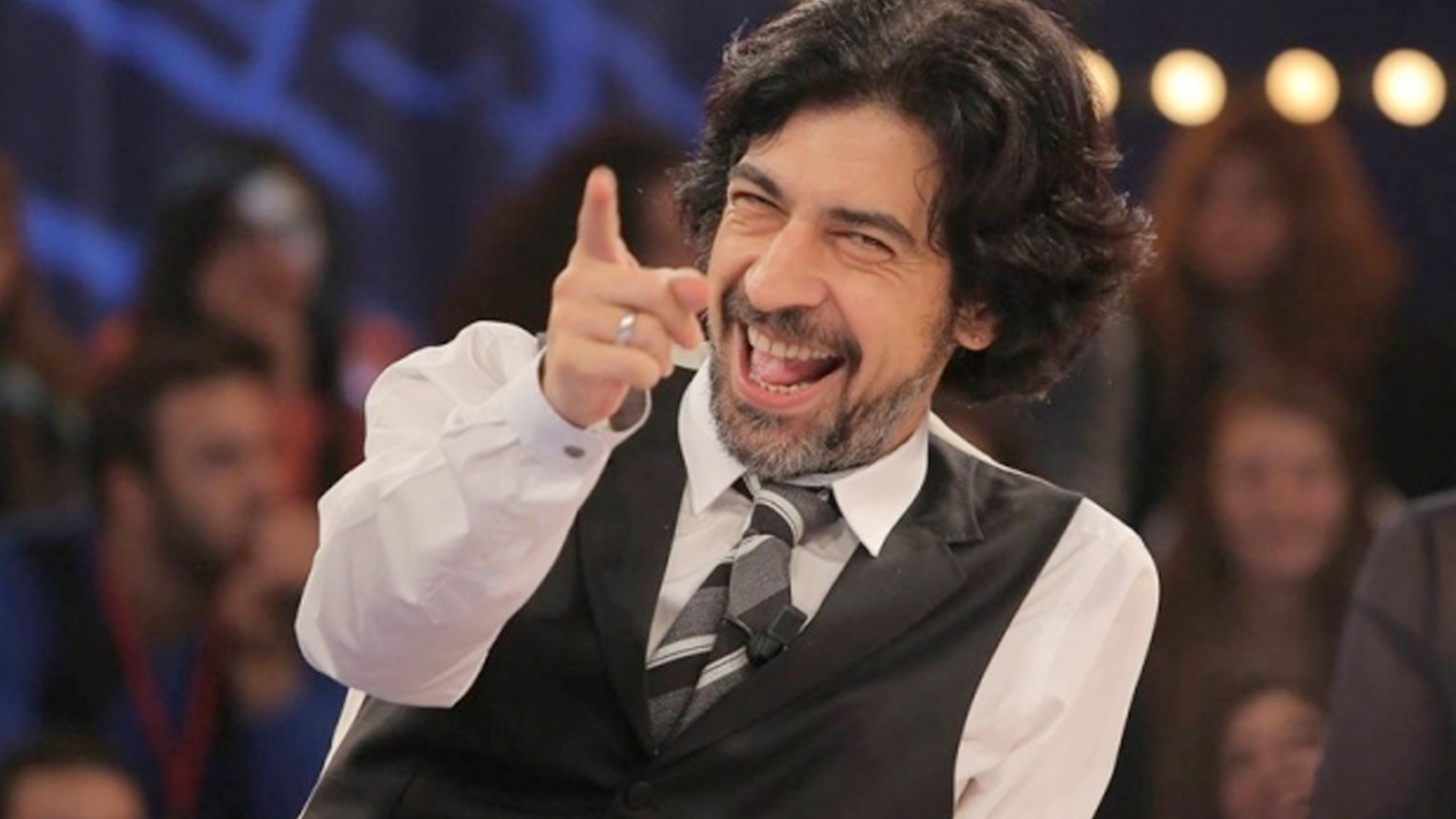 Onları hepsi çöp diyen Okan Bayülgen'e YouTuber Enes Batur'un sözleri ağır oldu! 