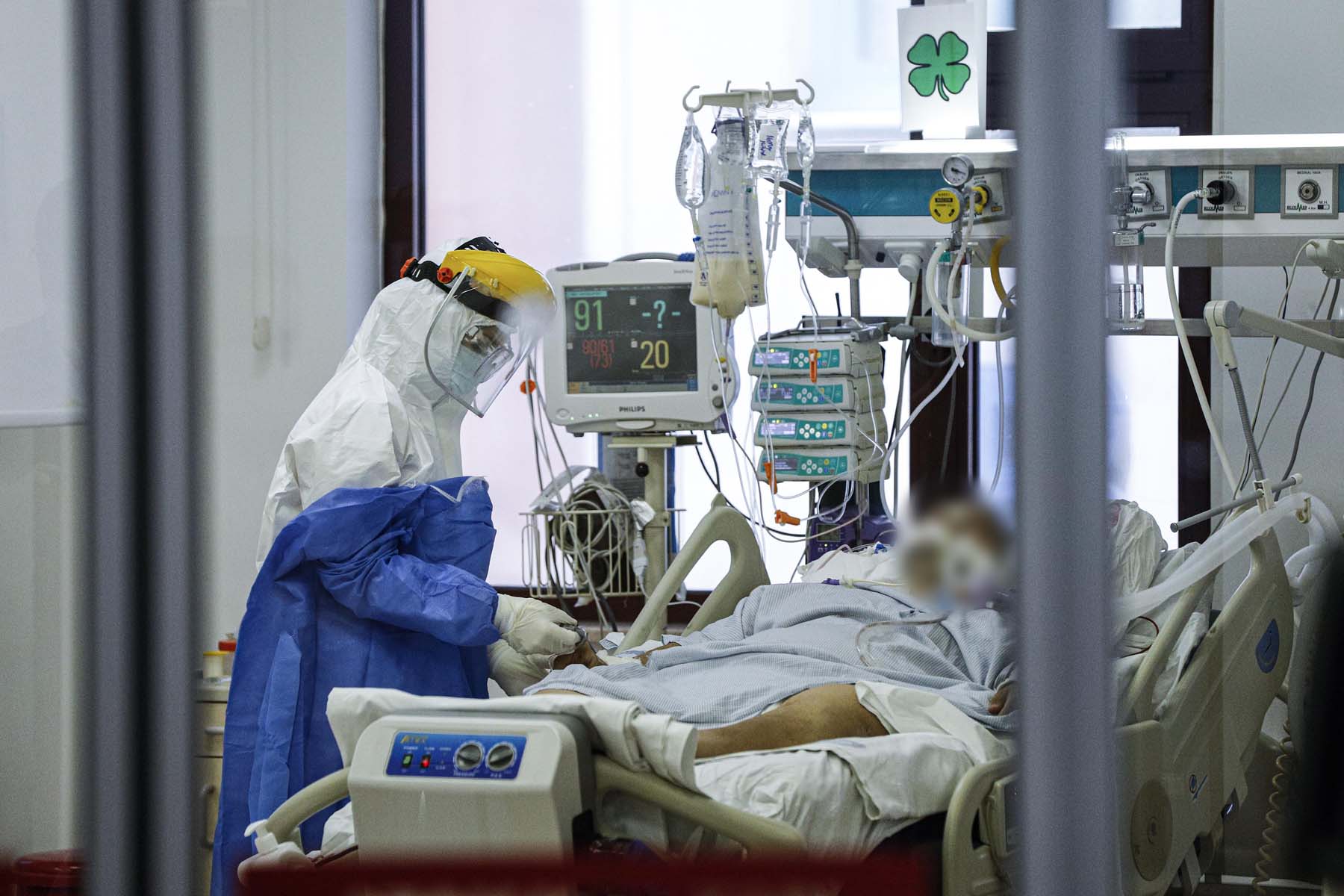 Prof. Dr. Oktay Demirkıran kötü haberi verdi! Yoğun bakımlar doluyor, yenileri açılıyor 