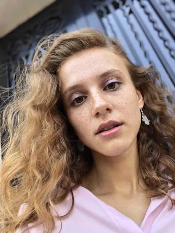 Menajerimi Ara'nın Diclesi Ahsen Eroğlu ile Hira Tekindor'un samimiyeti kafaları karıştırıyor! İkili arasında aşk var mı?