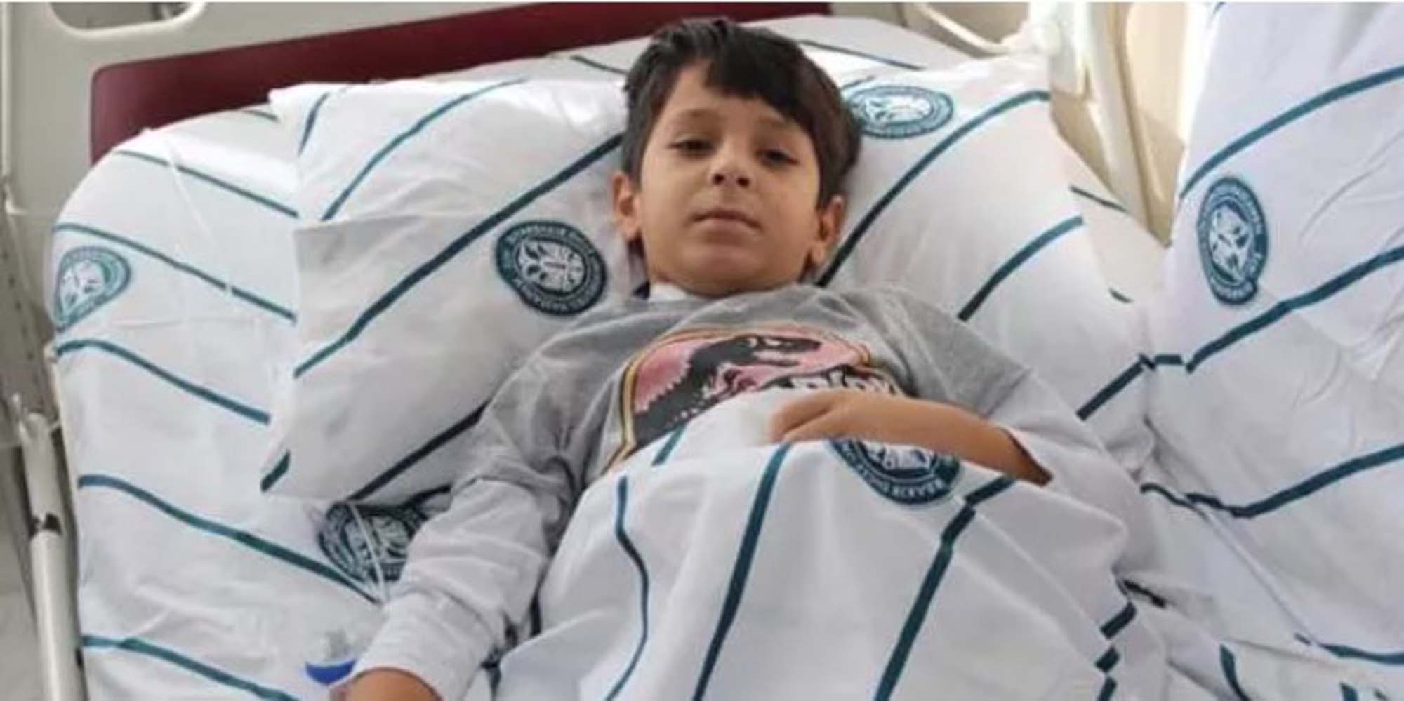 Yediği tekme sayesinde sağlığına kavuştu! 8 yaşındaki çocuğa atılan tekme hayat kurtardı