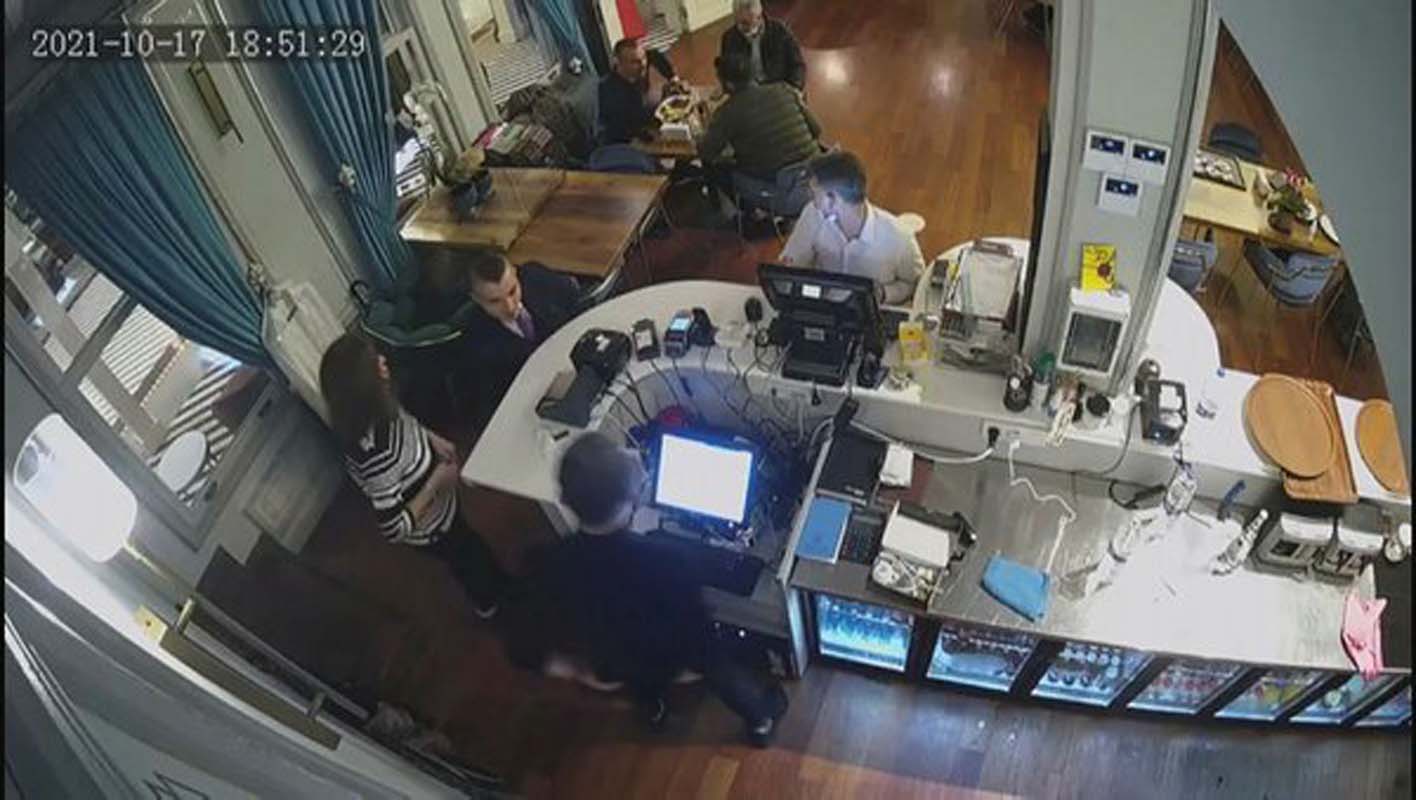 Okan Kurt'un saldırdığı kişi olayı en ince ayrıntısına kadar anlattı! Bana saldırdı, kasiyer kıza da yumruk attı