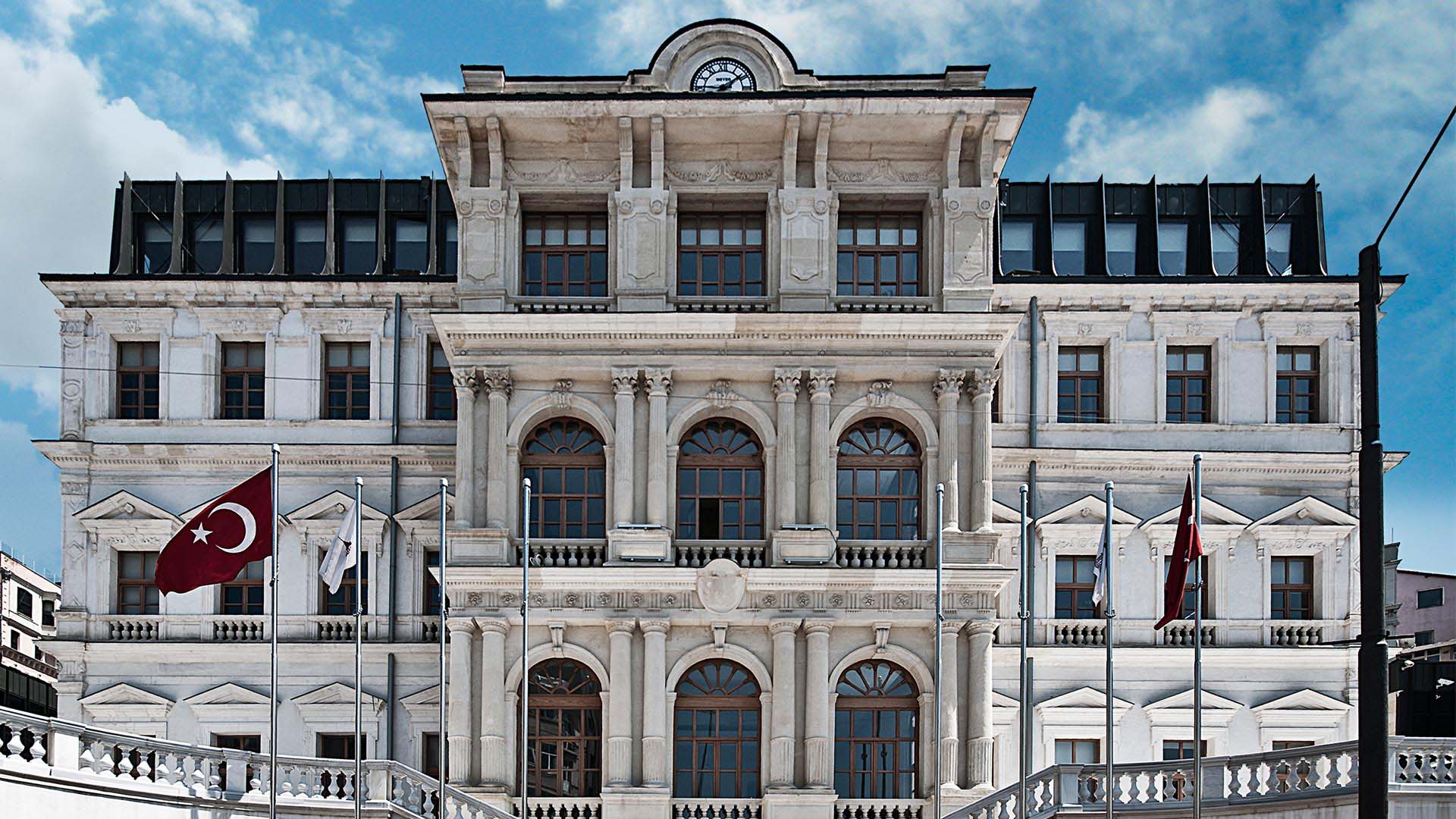 29 Ekim Cumhuriyet bayramı belediyeler açık mı, kapalı mı? 29 Ekim 2021 Cuma belediyeler çalışıyor mu?