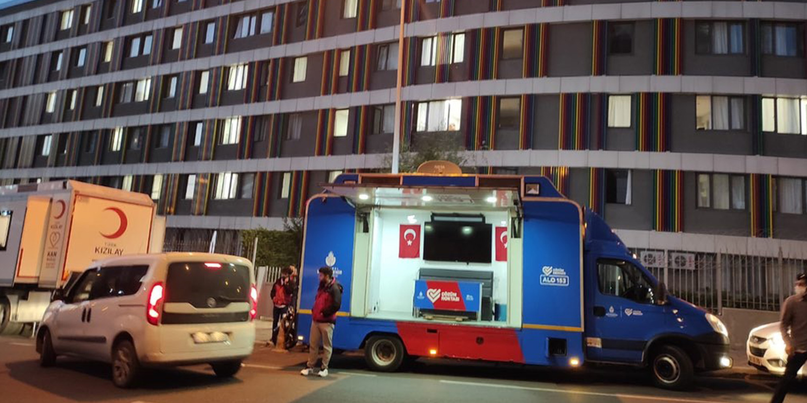 KYK yurdundaki öğrencilerin protestosu sonuç verdi İBB Başkanı Ekrem İmamoğlu interneti ücretsiz yaptı