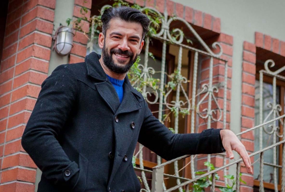 Kuruluş Osman Turgut Bey kimdir, neden öldü? Kuruluş Osman'ın Turgut Alp'i Rüzgar Aksoy kimdir, nereli, kaç yaşında?