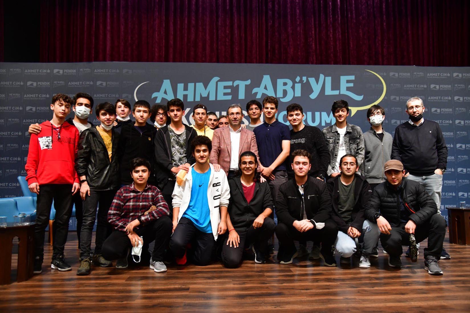 Başkan Ahmet Cin, ikincisi düzenlenen Ahmet Abi’yle Konuşuyorum Programında gençlerle buluştu