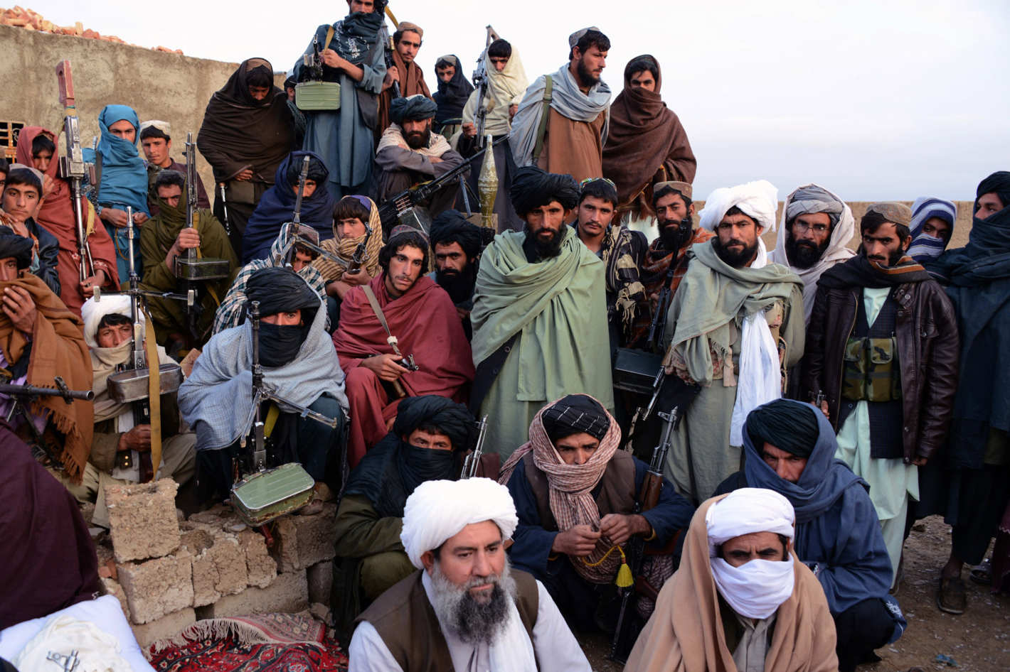 Taliban, ekonomik kriz yaşayan Afgan çalışanlara para yerine buğday ile maaş verecek! 