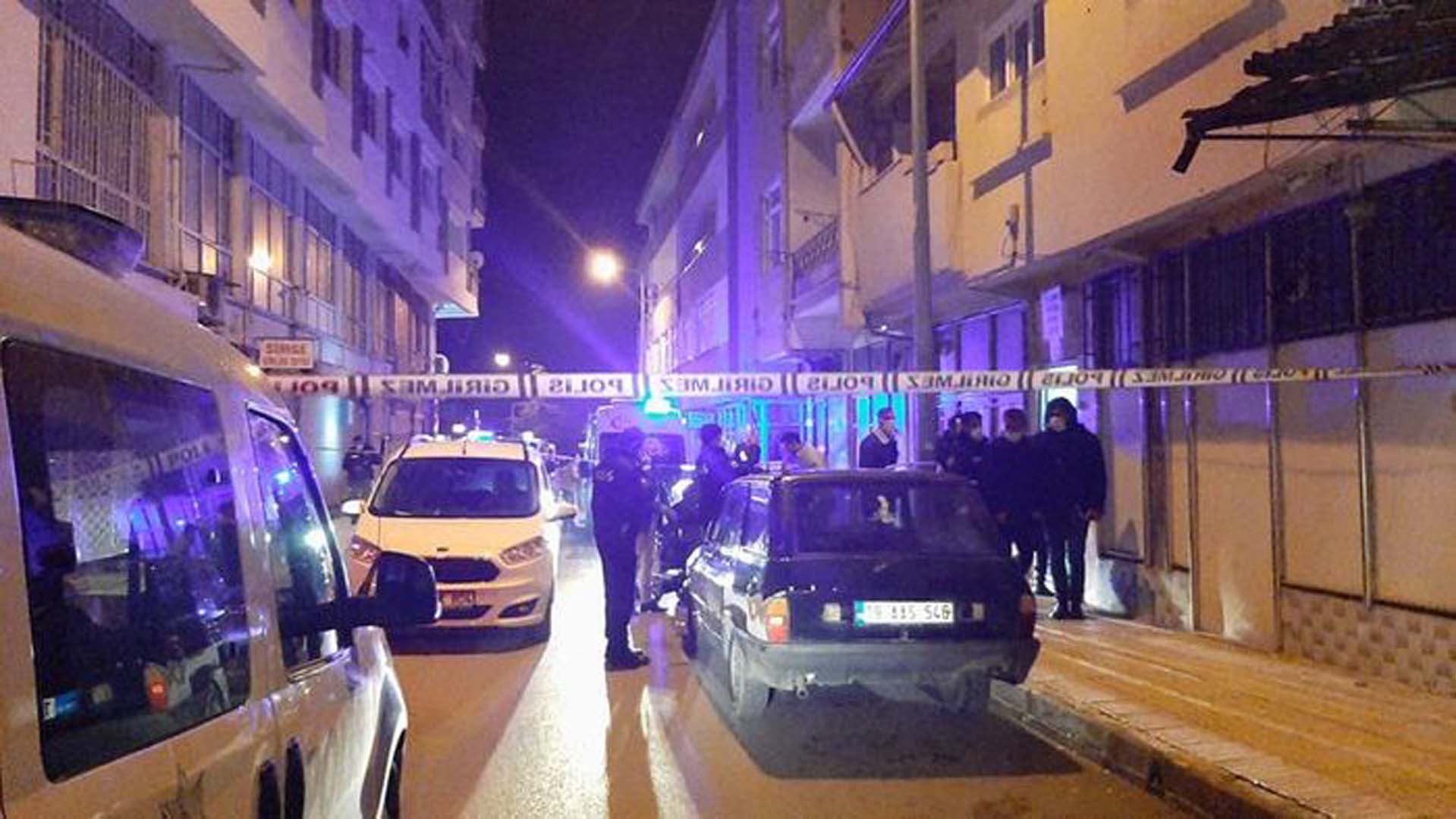 Çorum'da Türk Sanat Musikisi Sevenler Derneği'nde çıkan tartışma silahlı kavgayla bitti! Ölü ve yaralılar var