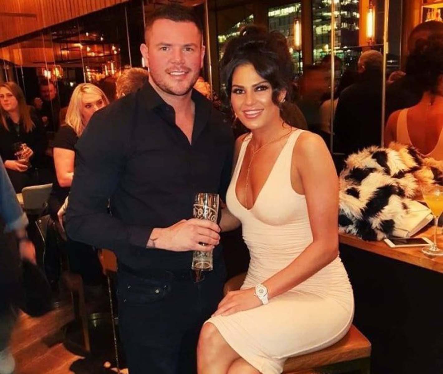 Kıskanç sevgili ortalığı karıştı! Erkek arkadaşının eski sevgilisinin porno fotoğraflarını Facebook'tan yayımladı! 