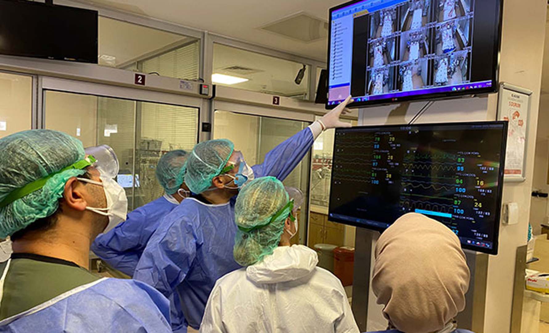 Yoğun bakımdaki koronavirüs hastaları kamerayla takip altında! Anlık müdahale edilebiliyor