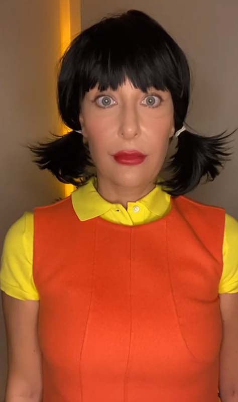 Gülse Birsel de Gupse Özay'la birlikte Squid Game çılgınlığına katıldı! Dev bebek olduğu video ilgi çekti!