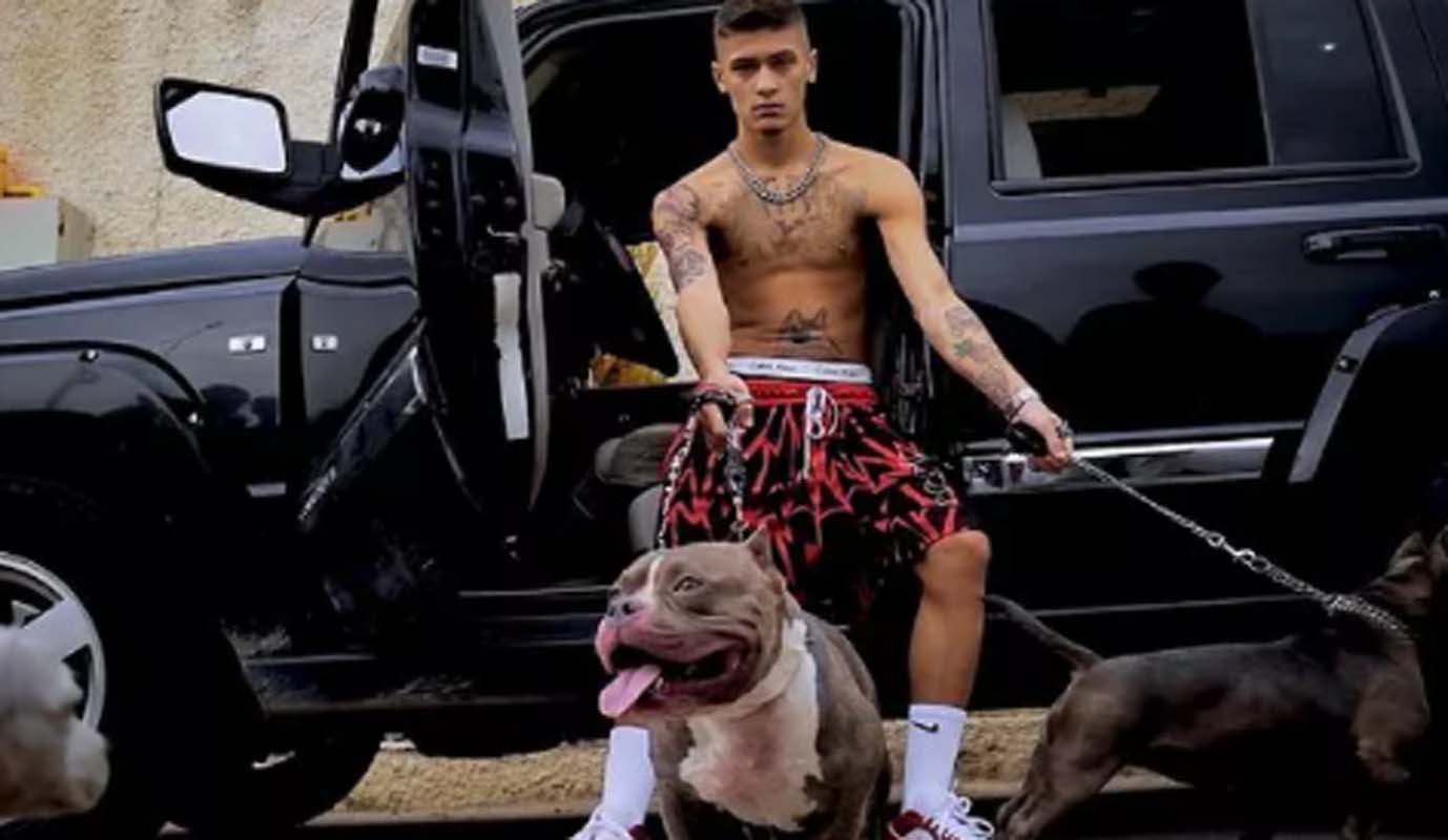 Rapçi kaosu! Uzi'den Çakal'a şarkı göndermesi 'Gülümseyemem' dedim