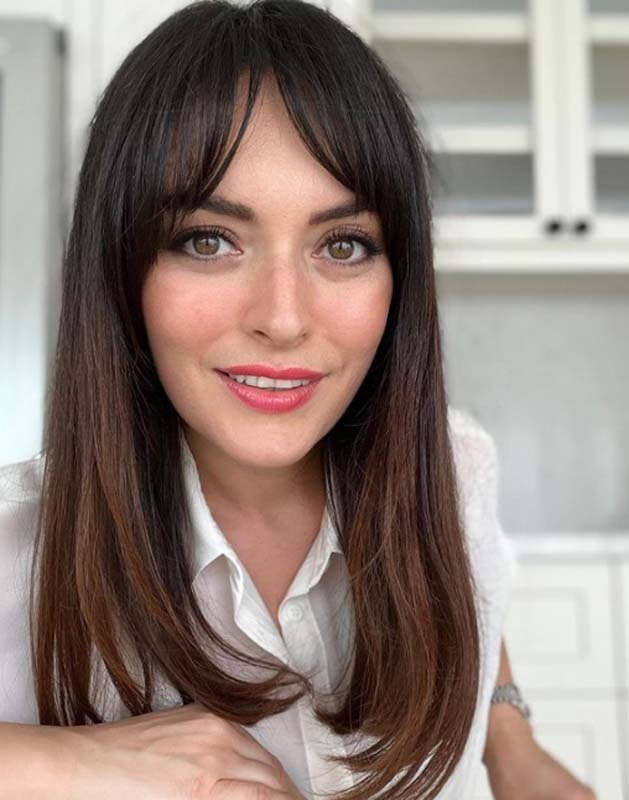 Ezgi Mola hakkında çıkan haberlere sert tepki gösterdi! Biz de aptal değiliz