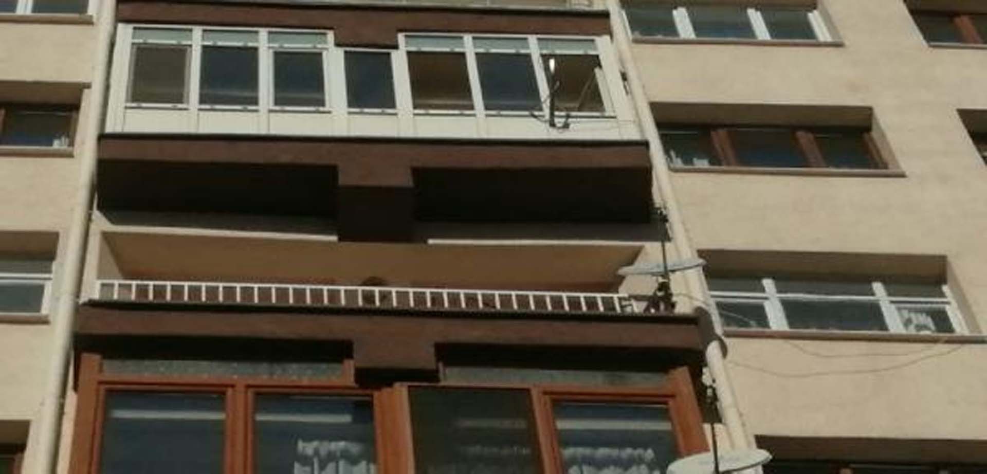 Kız kardeşine oturmaya gitmişti! Demet Özdemir isimli kadın balkondan düşerek hayatını kaybetti