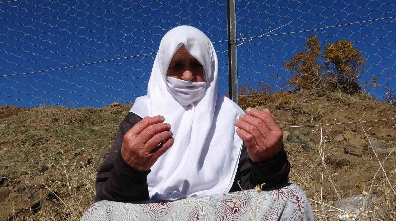 Lütfü Türkkan'ın küfrettiği şehit ağabeyinin annesi Bu mezar mı yalan?