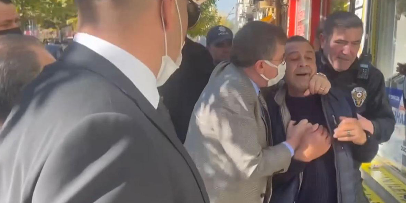 İYİ Partili Türkkan şehit ağabeyine küfretmişti! Bakan Akar'dan dikkat çeken açıklama