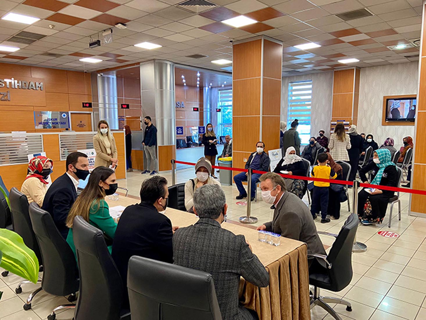 Başkan Yazıcı vatandaşlar ile bir araya geldi: ‘Halk Günü’ görüşmelerinde vatandaşların talep ve önerileri dinlendi