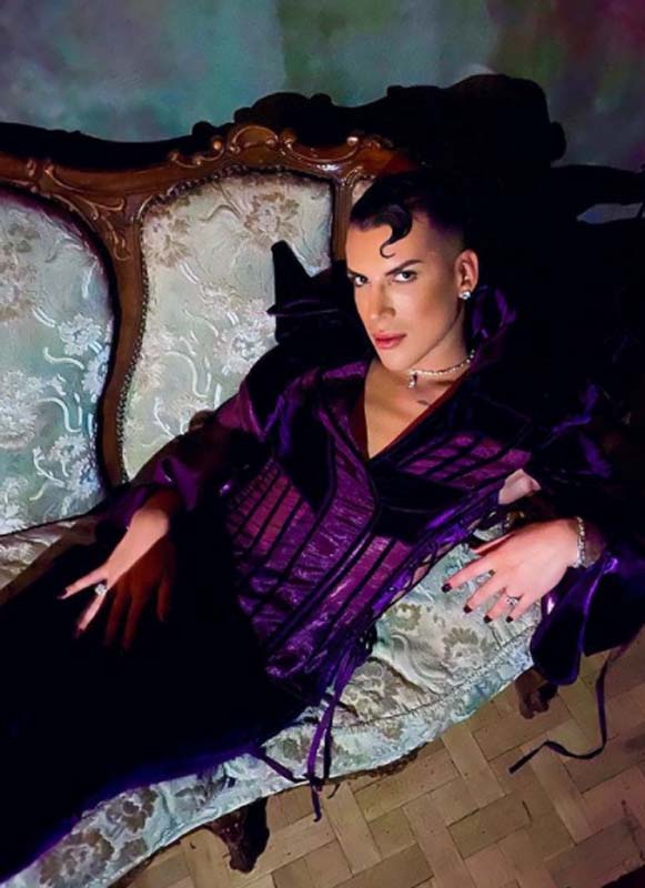 Yeni şarkısıyla ortalığı kasıp kavuran Kerimcan Durmaz'ın peruklu fotoğrafı sosyal medyayı salladı!