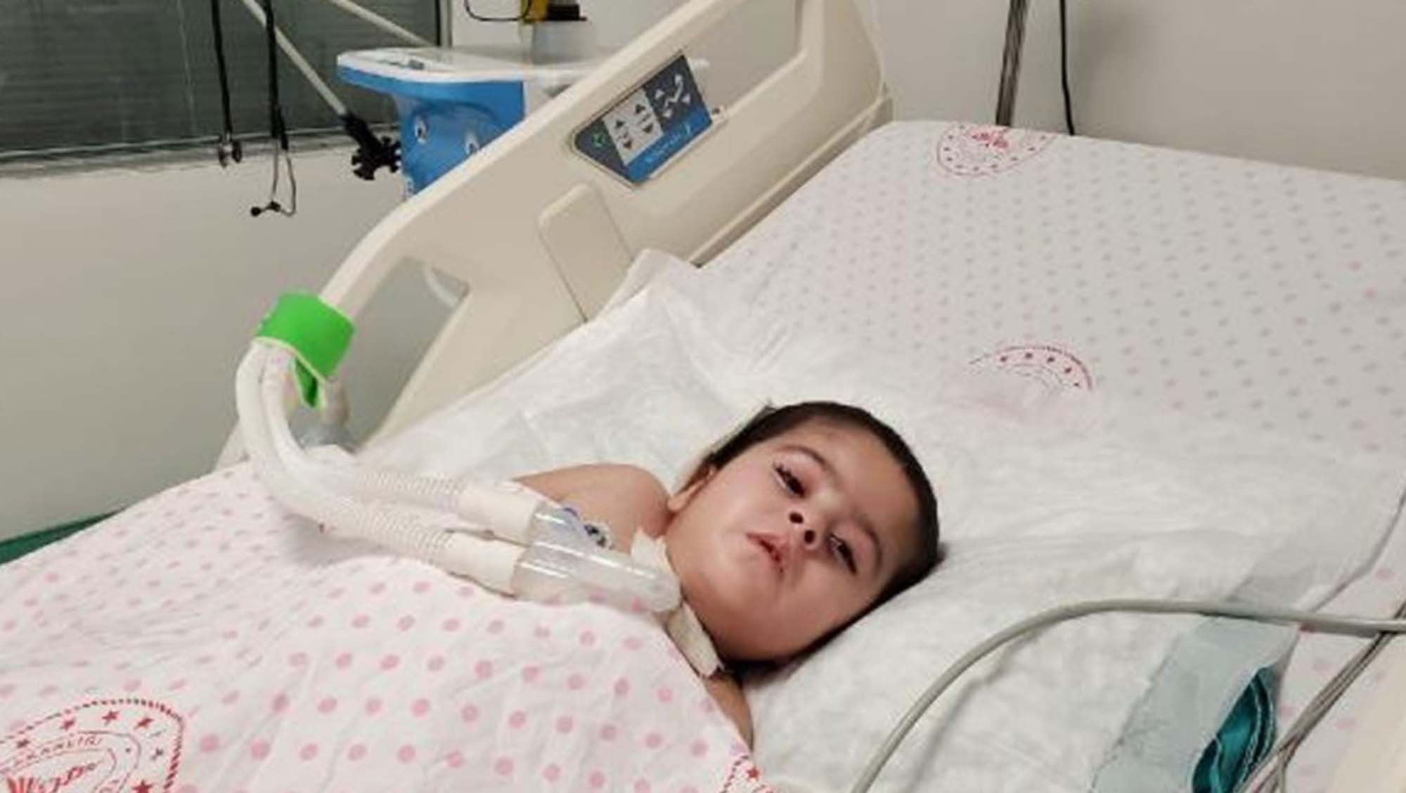 93 gün yoğun bakımda kaldı, 10 defa kalbi durdu! Minik Mavin hayata tutundu!