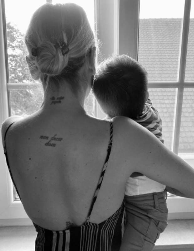 Düğün yakın görünüyor! Bebek sinyali verildi! Hadise - Mehmet Dinçerler çifti yorumlarda aşka geldi!