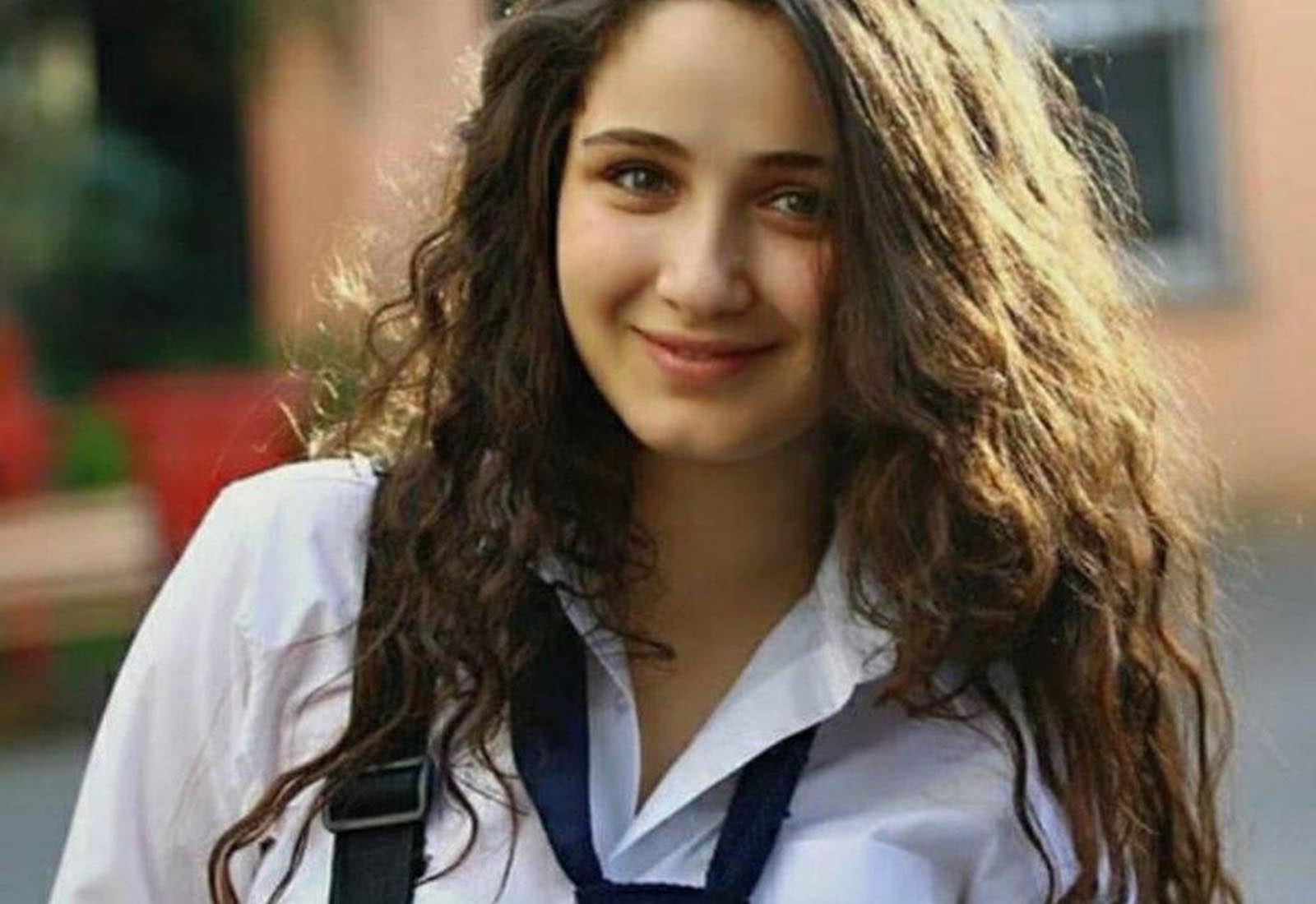 Gökçe Akyıldız kimdir? Nereli, kaç yaşında? Gökçe Akyıldız el kızı dizisine mi katıldı?