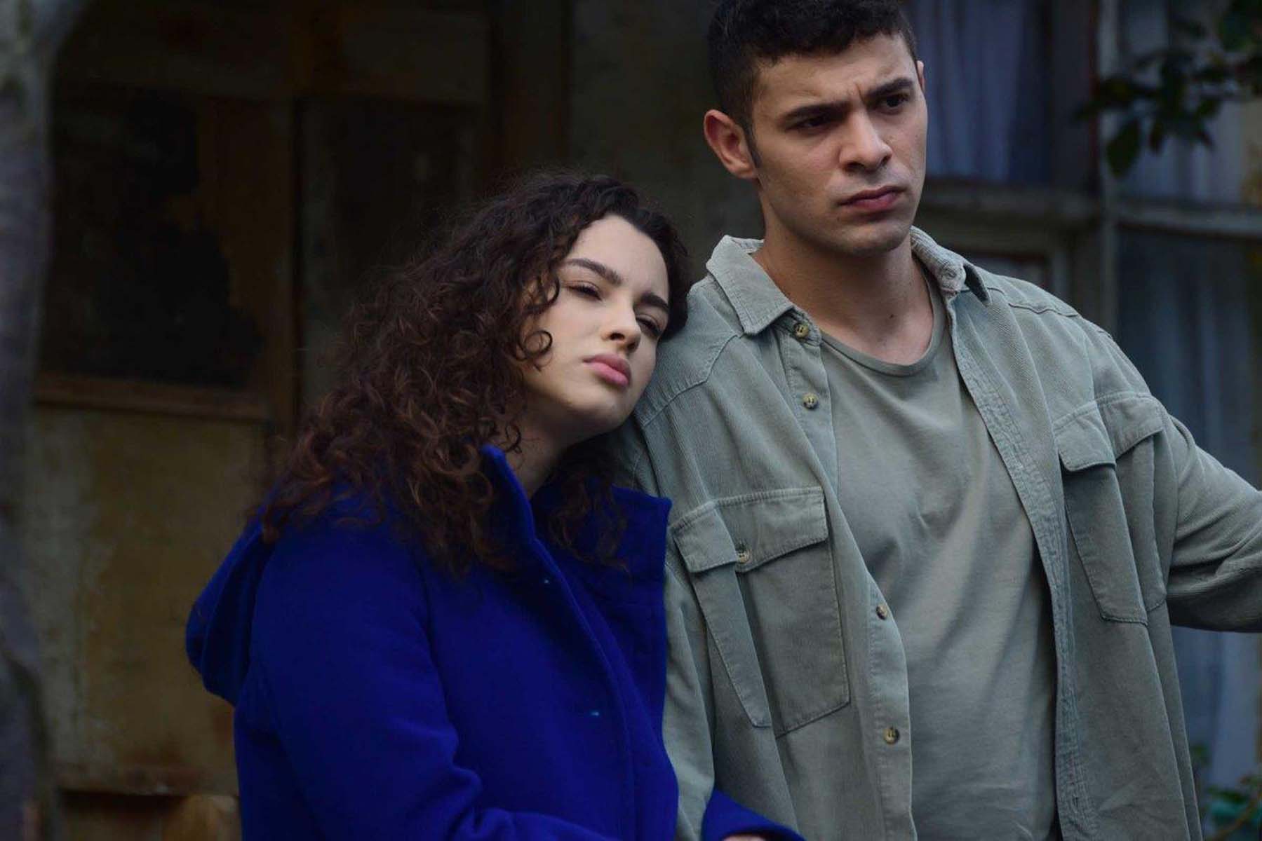 Kardeşlerim Kadir öldü mü, ölüyor mu? Halit Özgür Sarı Kardeşlerim dizisinden ayrıldı mı, çıktı mı? Diziden neden ayrıldı? 