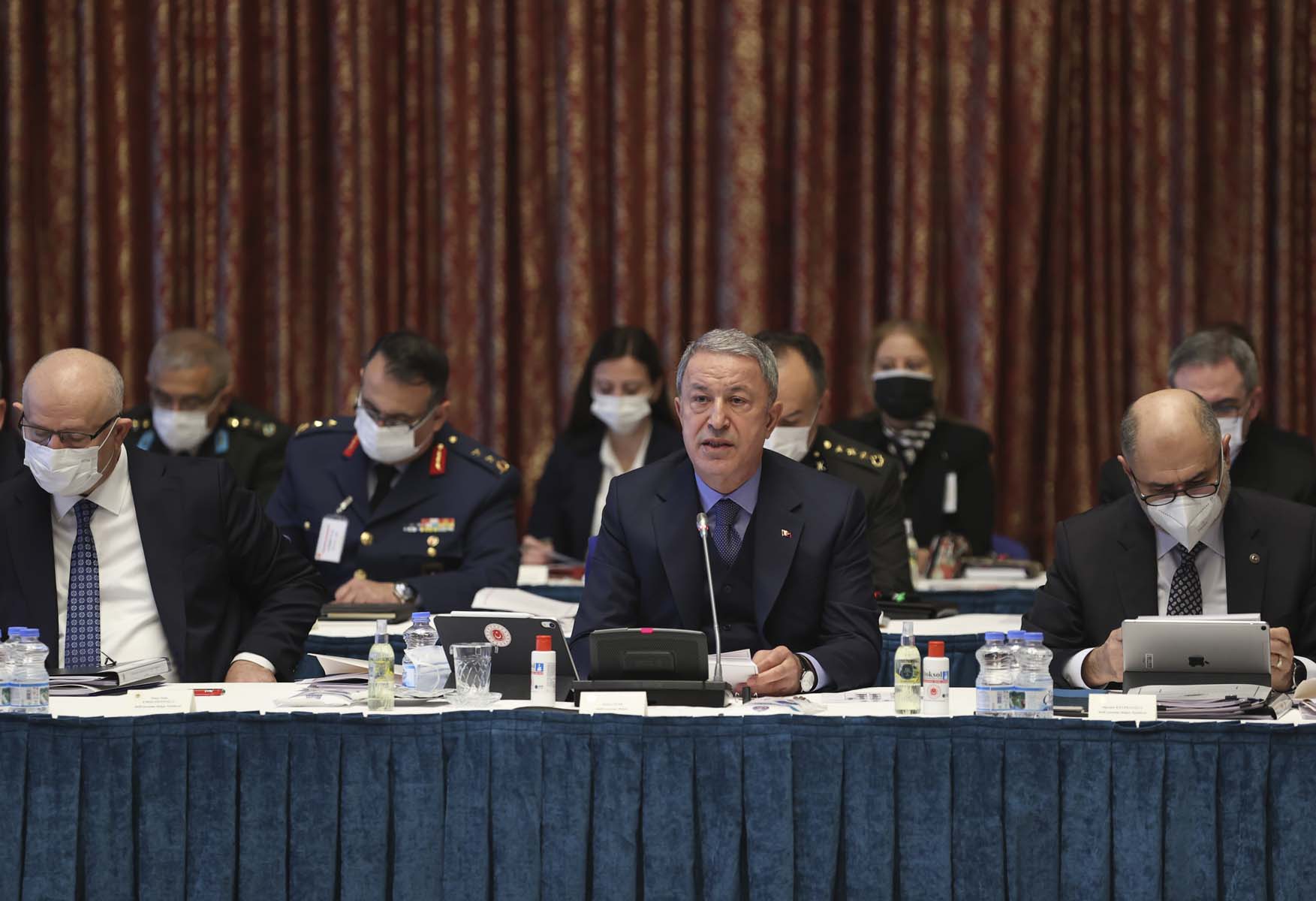 Son dakika | TSK'nın kimyasal silahları var mı? Bakan Akar iddialarına yanıt verdi! 