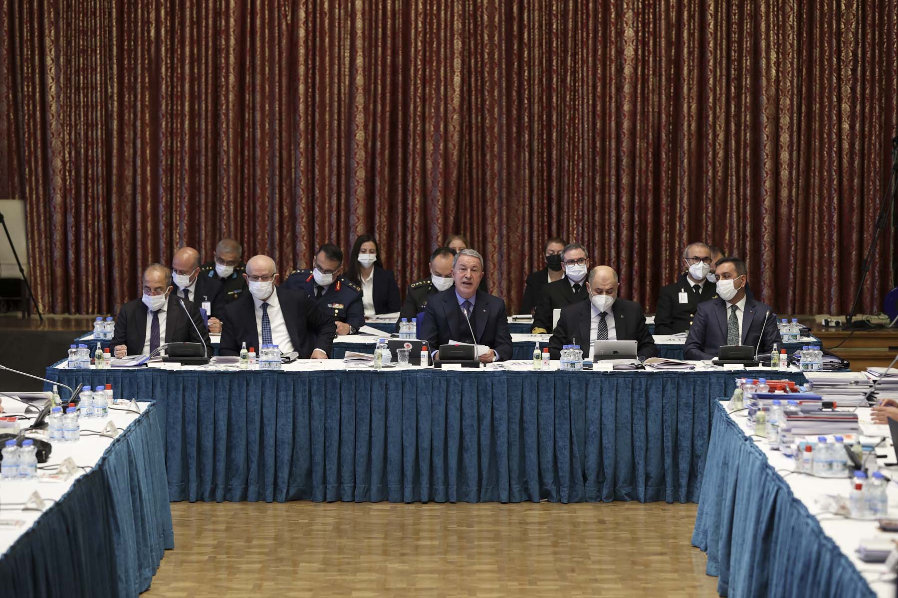 Son dakika | TSK'nın kimyasal silahları var mı? Bakan Akar iddialarına yanıt verdi! 