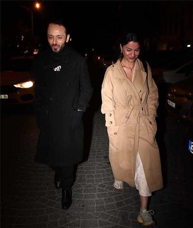 Mabel Matiz sevgilisiyle yakalanınca fena utandı! Çekmeseydiniz keşke dedi! Müjdeyi verdi!