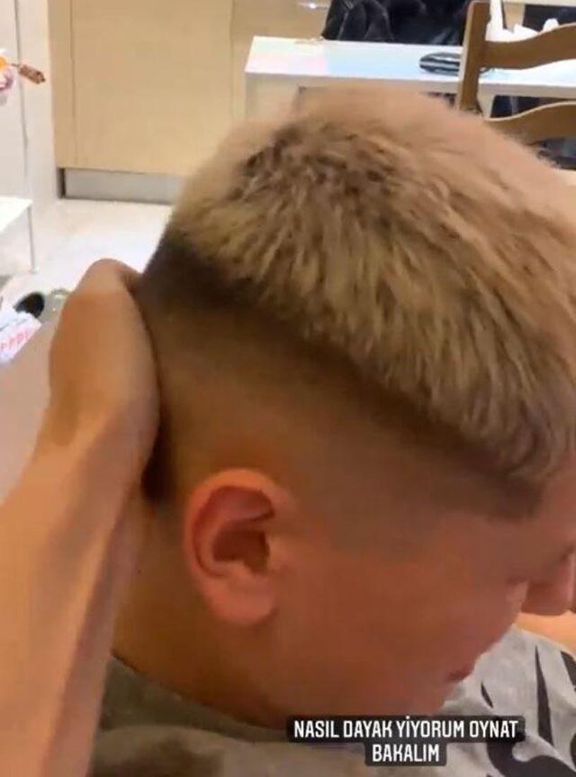 Ebrar Karakurt'tan şaşırtan Dayak paylaşımı! Ünlü voleybolcunun paylaştığı video dikkatleri üzerine çekti!