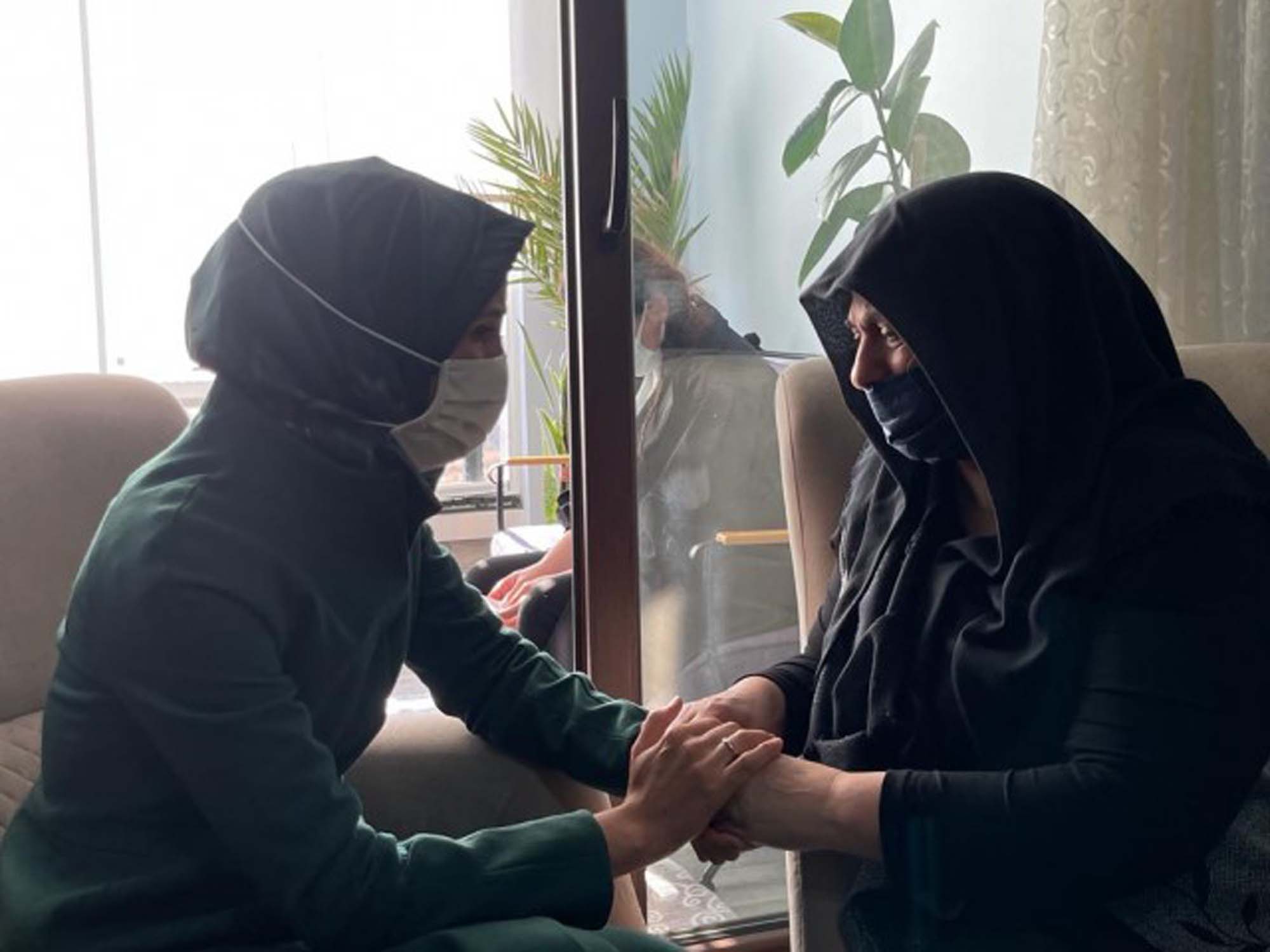 Cumhurbaşkanı Erdoğan, vahşice katledilen Başak Cengiz'in ailesine taziye ziyaretinde bulundu!