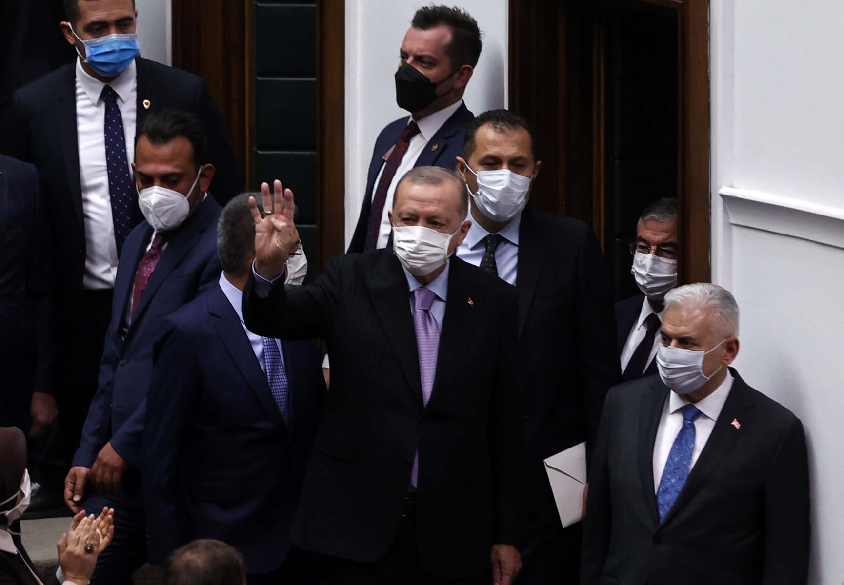 Cumhurbaşkanı Erdoğan AK Parti Grup toplantısında konuştu: Faizi savunanla beraber olamam!