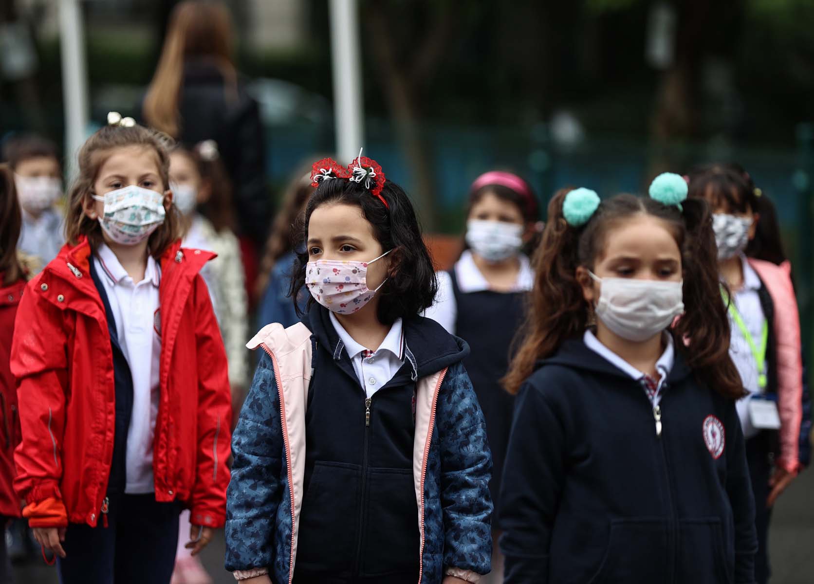 Sağlık Bakanlığı koronavirüs rehberini güncelledi! Veliler ve öğrenciler dikkat! Alınacak önlemler değişti