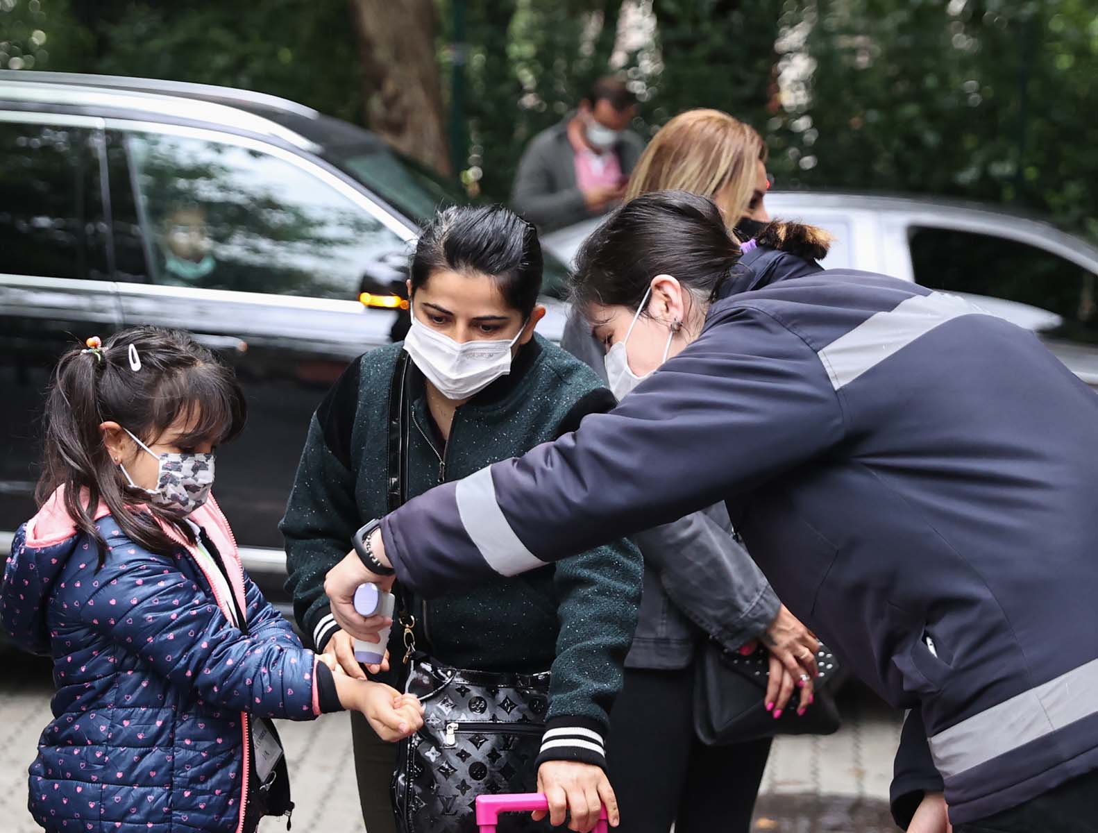 Sağlık Bakanlığı koronavirüs rehberini güncelledi! Veliler ve öğrenciler dikkat! Alınacak önlemler değişti