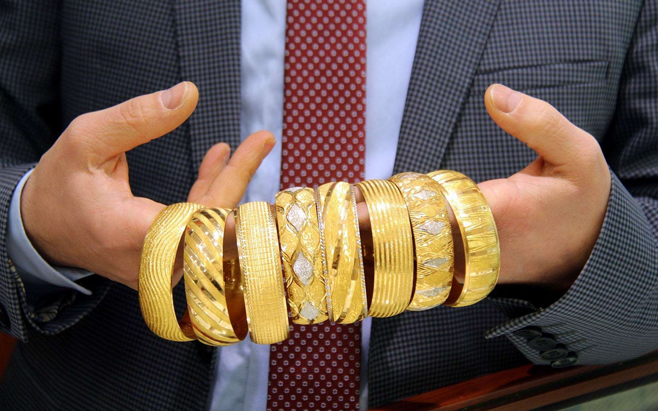 Merkez Bankası'nın faiz kararını açıklamasının ardından altın düşüşe geçti! Yatırımcıların vay haline!