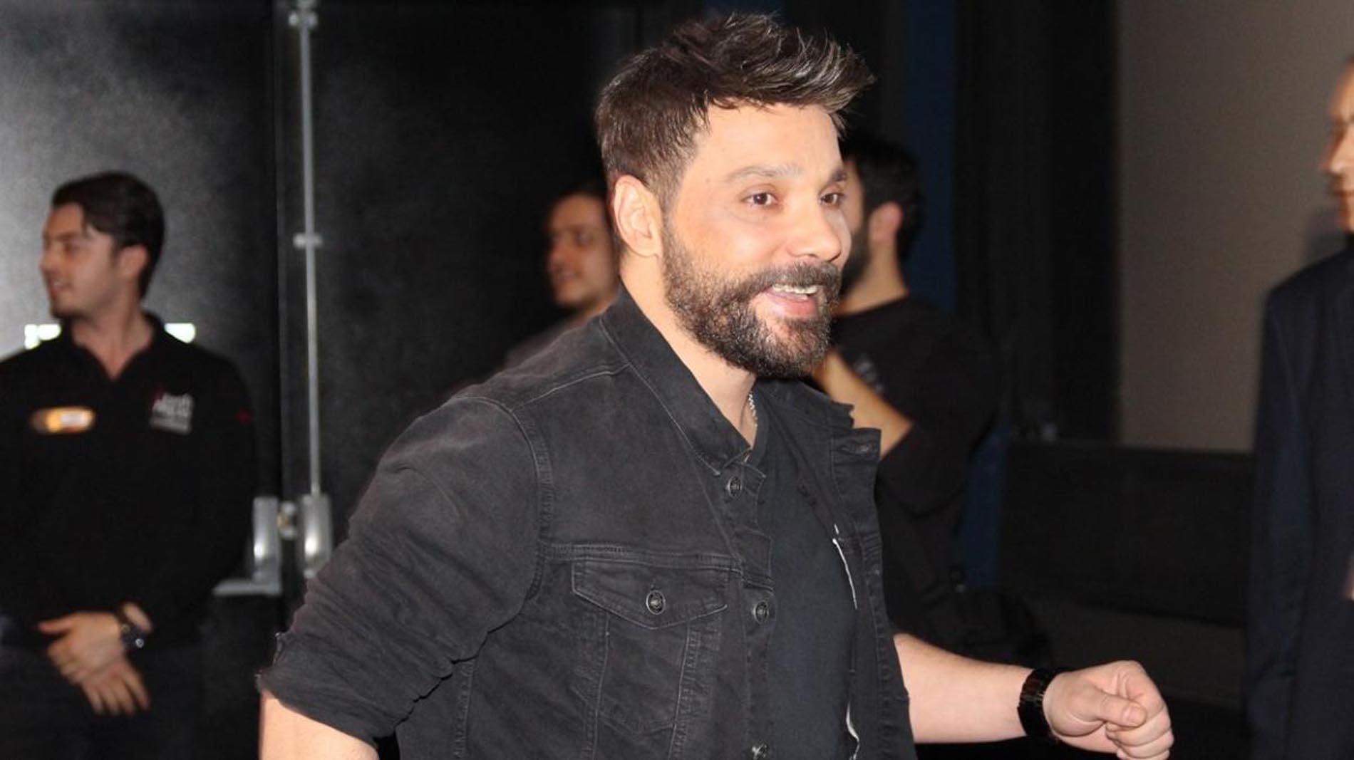 Oğuzhan Uğur'a silahlı tehdit! Ünlü youtuber, Kıyamet filmi değil istiklal diyerek Taksimde'ki Araplar tarafından tehdit edildiğini söyledi!