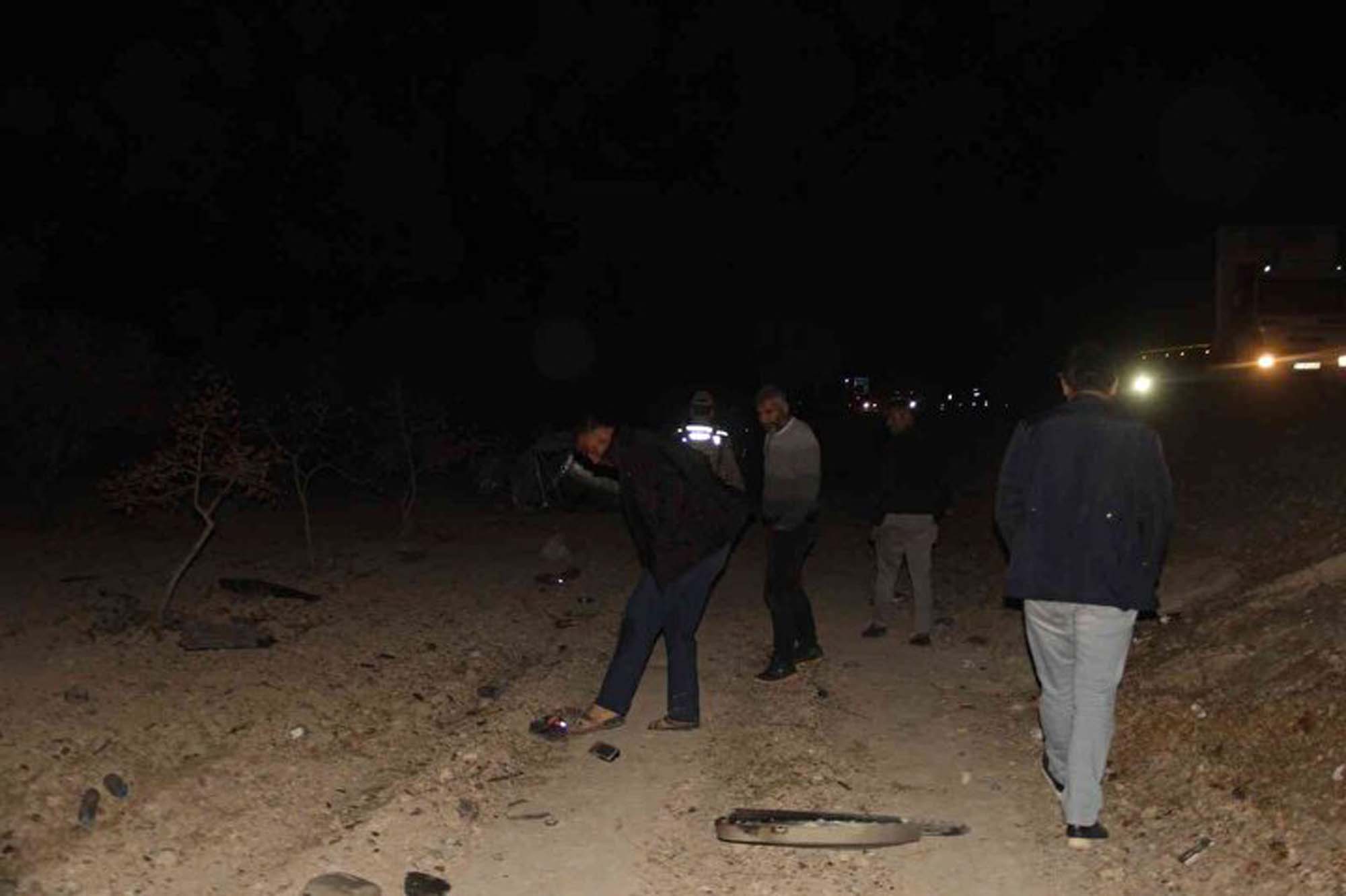 Araçları kağıt gibi katlanarak ikiye bölündü! Şanlıurfa'da katliam gibi kaza: 2 kişi hayatını kaybetti!