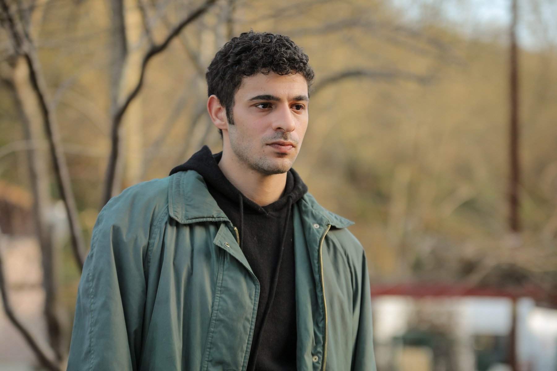 Kardeşlerim Kadir öldü mü, ölüyor mu? Halit Özgür Sarı Kardeşlerim dizisinden ayrıldı mı, çıktı mı? Diziden neden ayrıldı? 