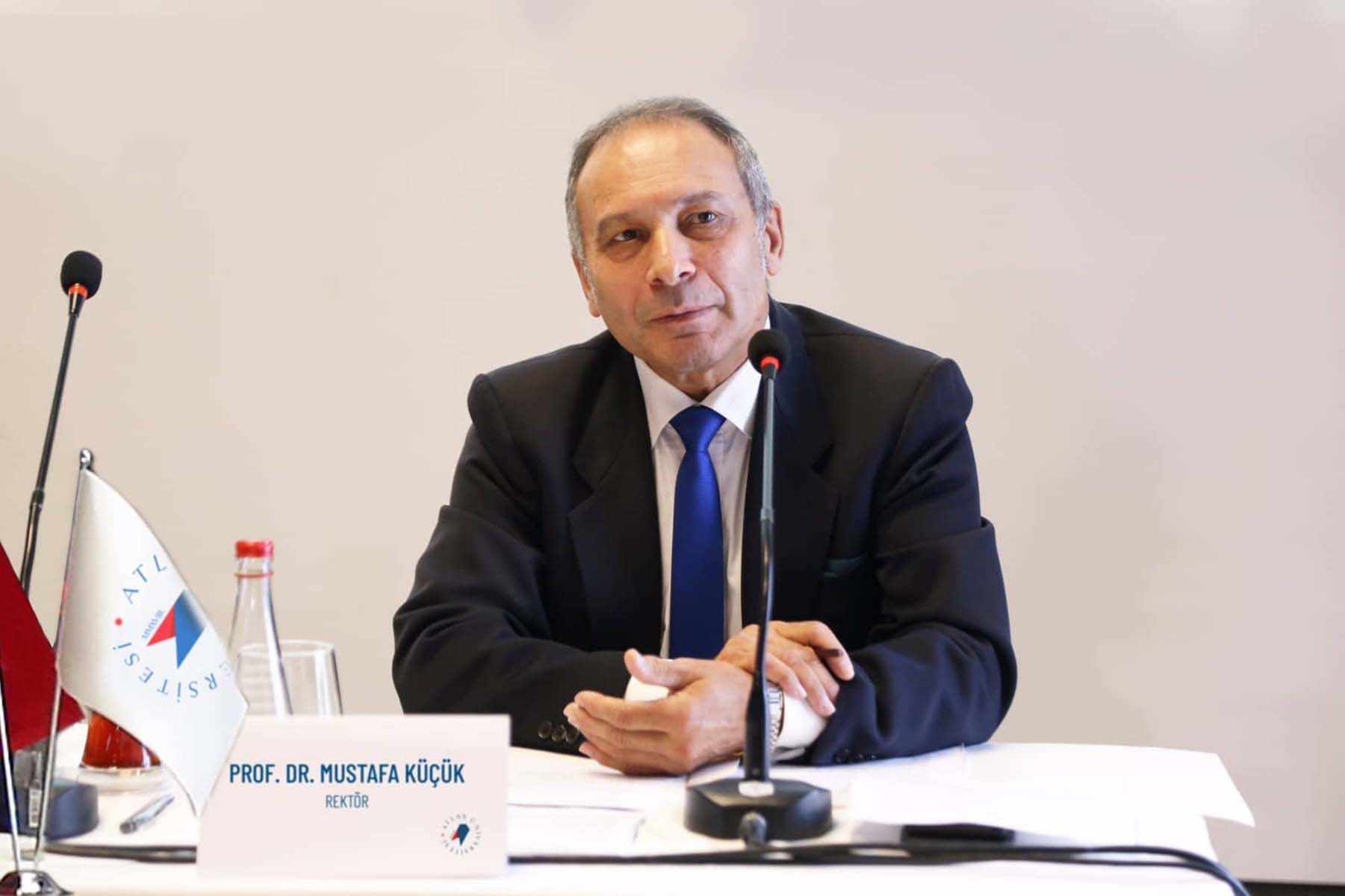 Atlas Üniversitesi Rektörü Prof. Dr. Mustafa Küçük kimdir? Nereli? Kaç yaşında? Prof. Dr. Mustafa Küçük biyografisi 
