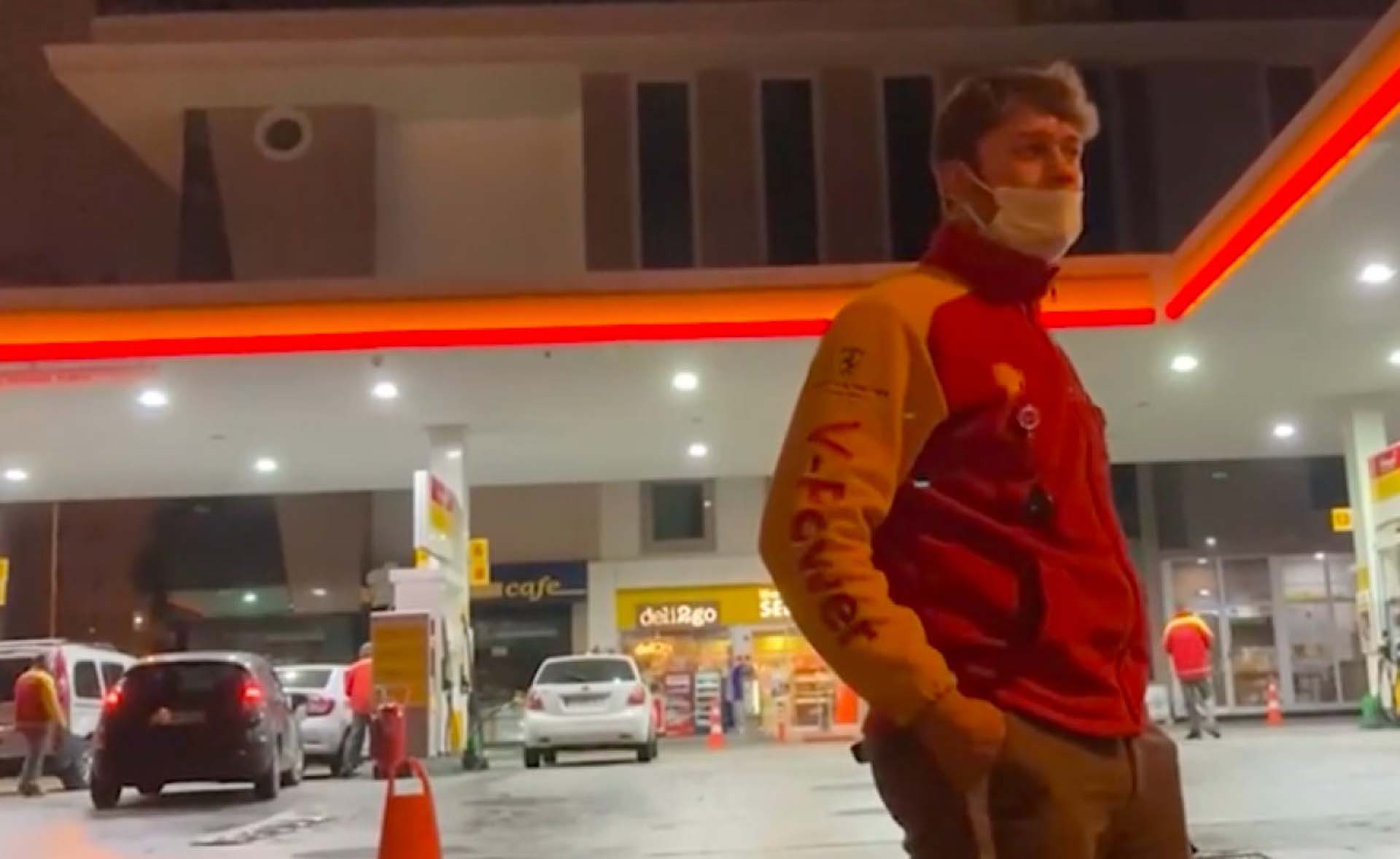 Akaryakıt istasyonları fırsatçılığına soyundular! Zamlı satış yapmak için istasyonu kapattılar 