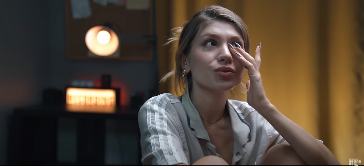 Ünlü influencer Şeyda Erdoğan geçmişini anlatırken göz yaşlarına boğuldu! Takipçilerinden binlerce destek ve tebrik mesajı Sen çok güçlüymüşsün Şeyda