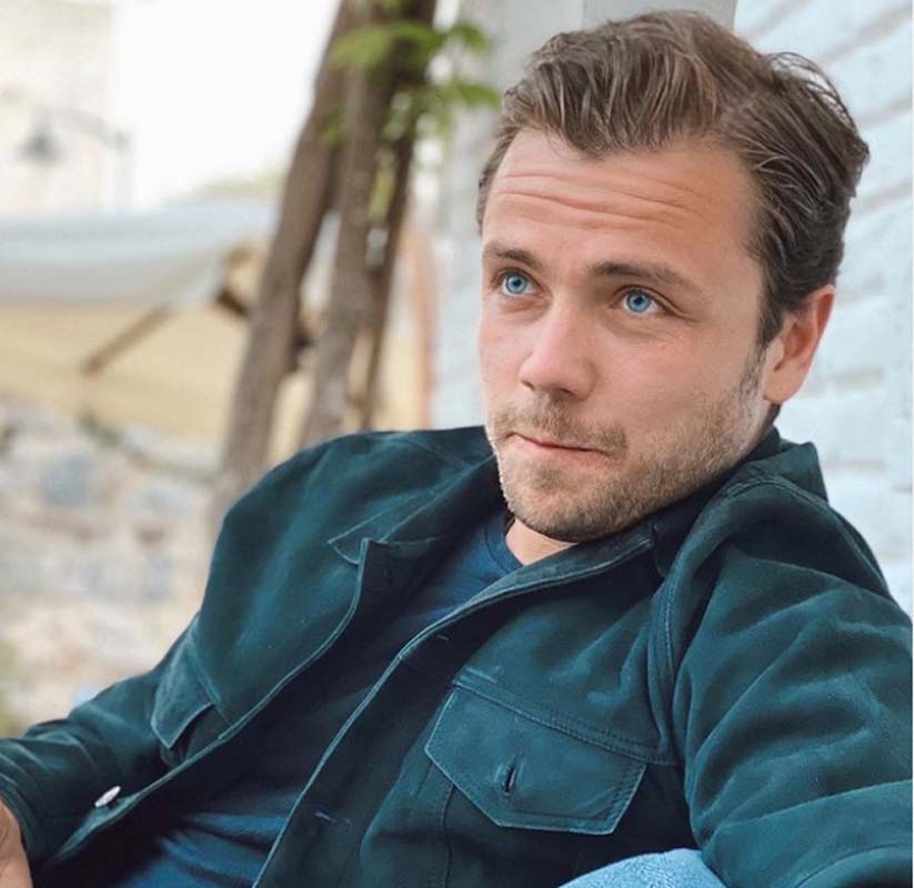 Tolga Sarıtaş, Bir Gece Ansızın ile hasrete son veriyor! Çukur'un senaristi yine kalemini konuşturacak!