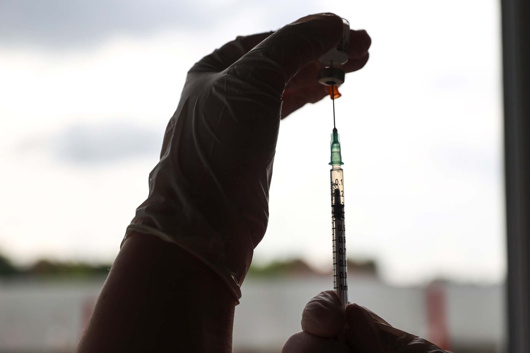 Son dakika | Sağlık Bakanı Fahrettin Koca'dan kapanma açıklaması: Biz kapatmalarla salgını yönetmeyi düşünmüyoruz.