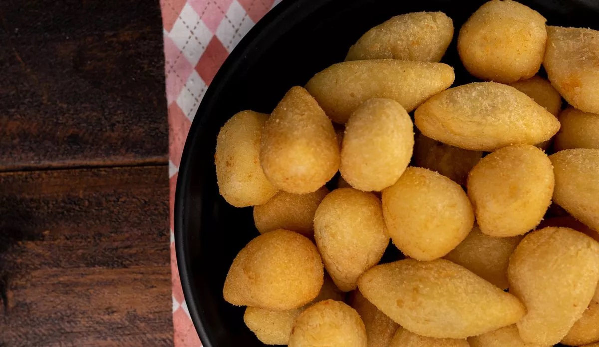 İçli dışlı köfte nasıl yapılır? Gerekli malzemeler ve püf noktaları neler? İşte Gelinim Mutfakta İçli dışlı köfte tarifi!