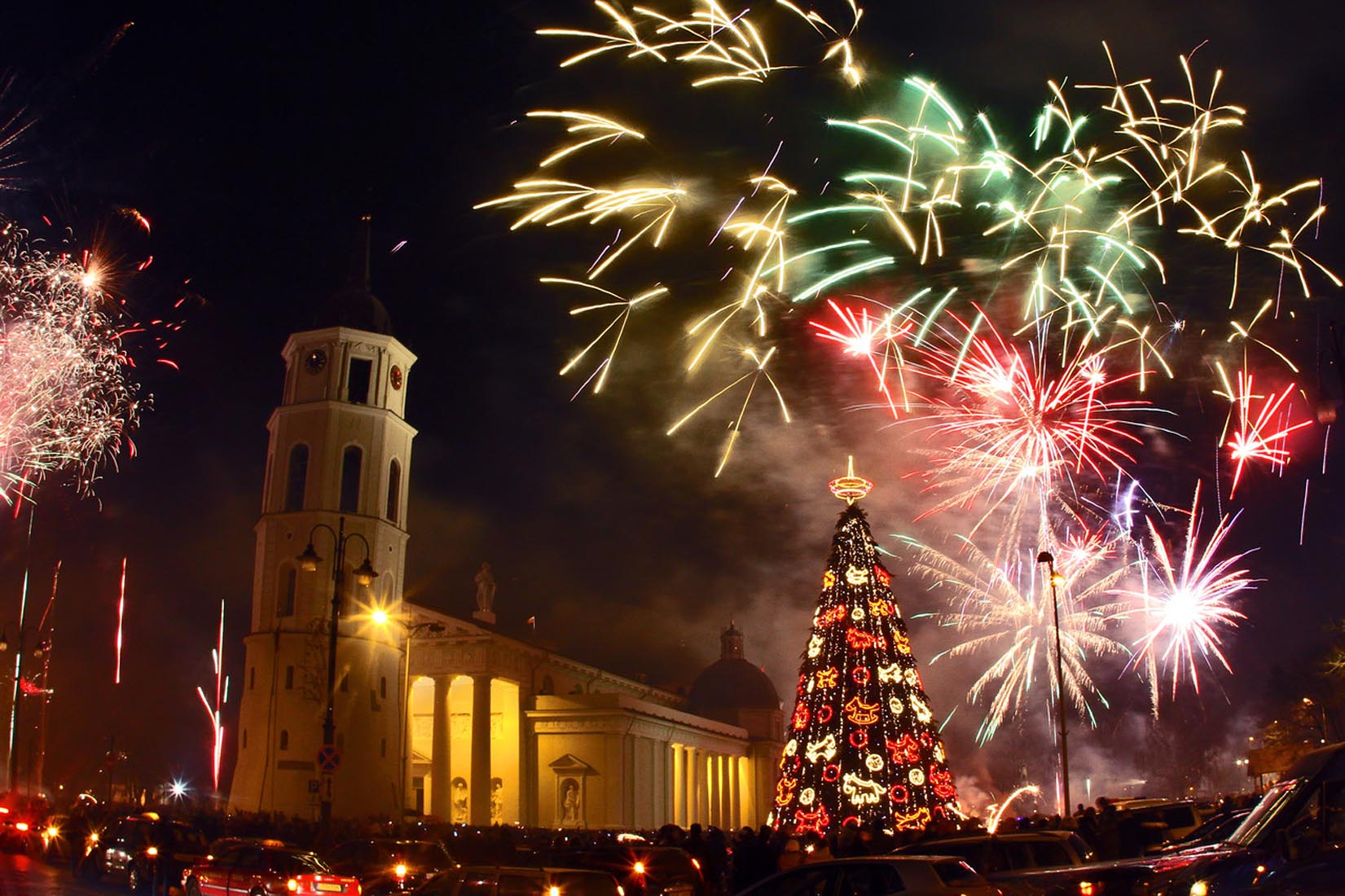 Yılbaşı tatili kaç gün 2023? 31 Aralık tatil mi? Yılbaşı ne zaman, hangi güne denk geliyor?