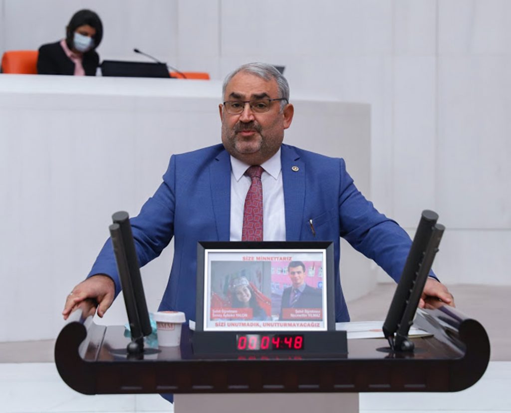 Konya Milletvekili Halil Etyemez kimdir? Kaç yaşında, nereli? İşte Halil Etyemez'in biyografisi