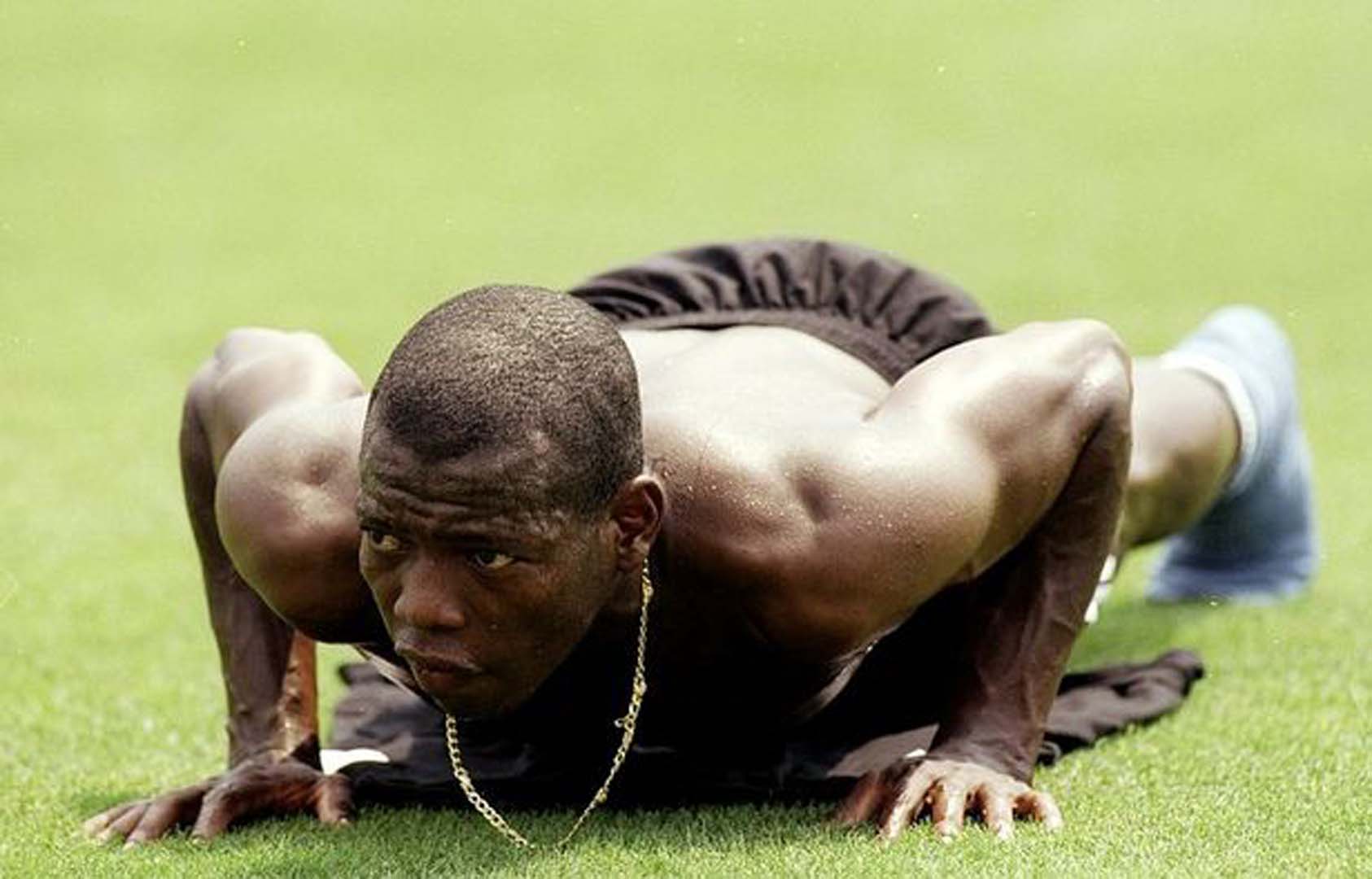 Premier Lig'de efsaneleşen Asprilla, porno yıldızı olmanın eşiğinden döndü!